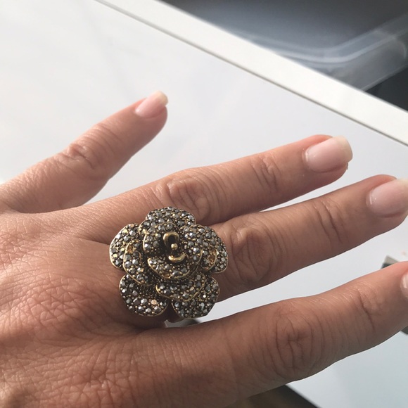 Ring - Picture 2 of 8